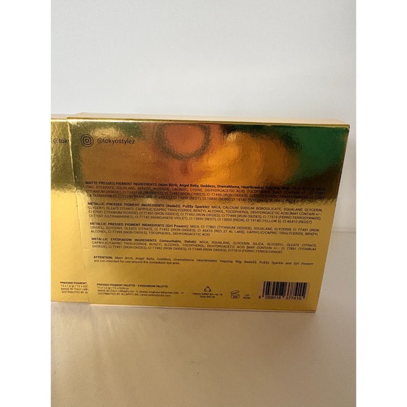 Mama Mia  Cosmetics By Cosmyfy Pressed Pigment Palette Eyeshadow - Picture 3 of 4